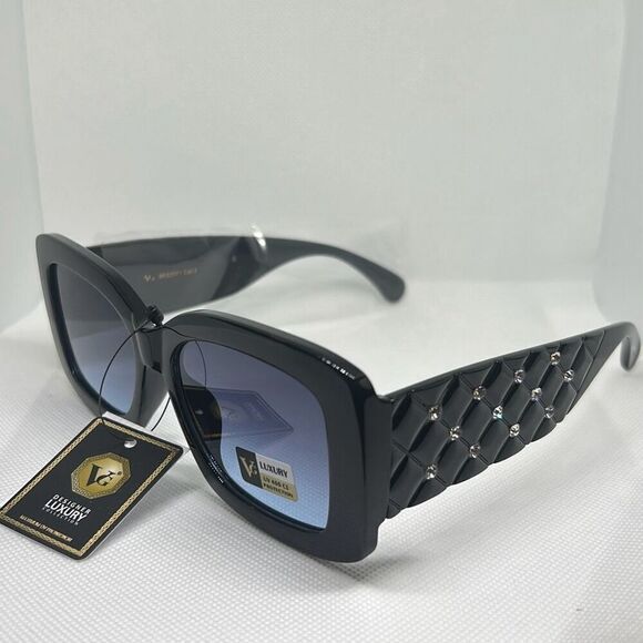 VG Women’s Quilted Pattern Rhinestone Sunglasses - Picture 1 of 3